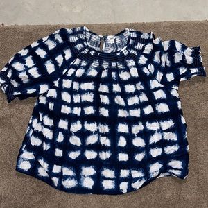 Women’s plus shirt